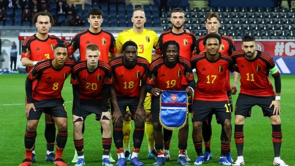 Quel est le surnom de l'équipe nationale de Football ?
