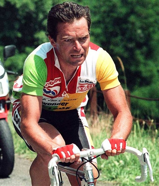 Bernard Hinault gagne son 5ème tour de France en 1985.