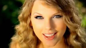 Quelle chanson chante Taylor Swift parmi les 4 suivantes ?
