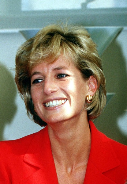 En quelle année Diana Spencer, mère du Prince William et Henry (dit Harry), meurt-elle dans un accident de voiture à Paris ?