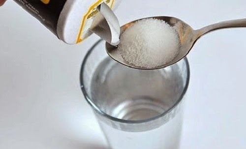 Lorsque l’on mélange de l’eau et du sel, le sel est :