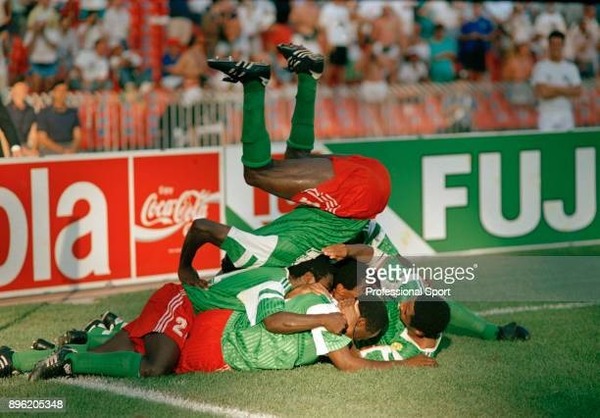 Le Cameroun devient alors la première équipe africaine à atteindre les quarts de finale d'un Mondial.