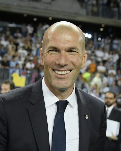 En 2016 il devient entraîneur du Real. Combien a-t-il remporté de Championnat espagnol en tant qu'entraîneur ?