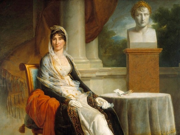 Mère de Napoléon Ier, de son union avec Charles naquirent 14 enfants dont 8 survécurent. Austère et bigote, elle vivait loin de la Cour impériale et n'assista pas au sacre de son fils.