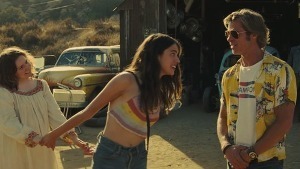 En toile de fond de ce film : mouvement hippie et assassinat d'actrice :