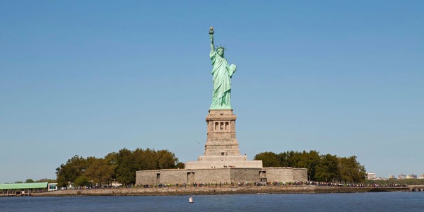 Dans quel pays se dresse la Liberté éclairant le monde, ou Statue de la Liberté ?