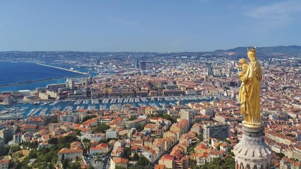Marseille a plus d'habitants que Lyon.
