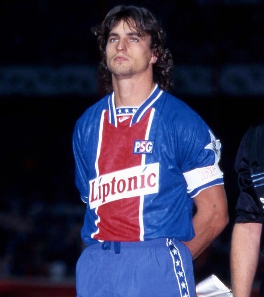 Dans quel club David Ginola évoluait-il juste avant de rejoindre le PSG en 1992 ?