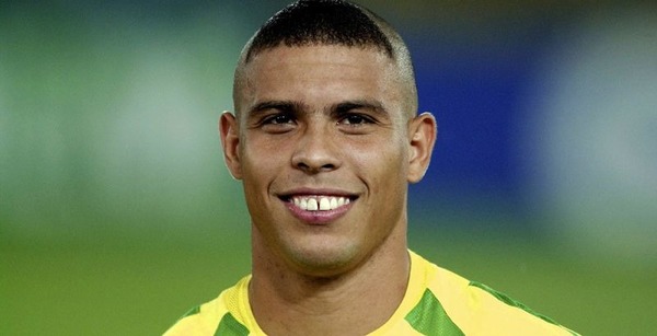 Dans le Groupe C, on retrouve le brésilien Ronaldo, qui participe à son.....