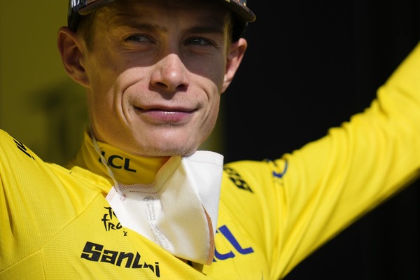 Lors du Tour de France 2022, il a remporté le classement général et également le classement...