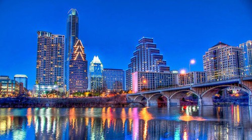 Austin est une ville des États-Unis d'Amérique. Dans quel État se trouve-t-elle ?