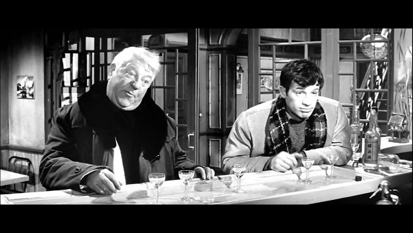 Dans quel film Jean-Paul Belmondo et Jean Gabin tiennent-ils les deux rôles principaux ?