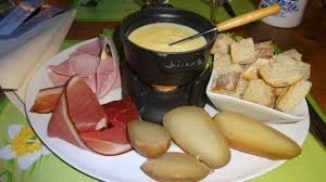 Le roncin est un plat de fromage cuit avec des œufs battus et accompagné de pommes de terre. Ou peut-on en déguster ?