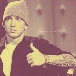Eminem kaç yaşındadır ?