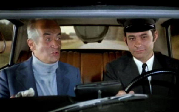 Dans "Les aventures de Rabbi Jacob", quel est le nom du chauffeur de Louis incarné par Henri Guybet ?