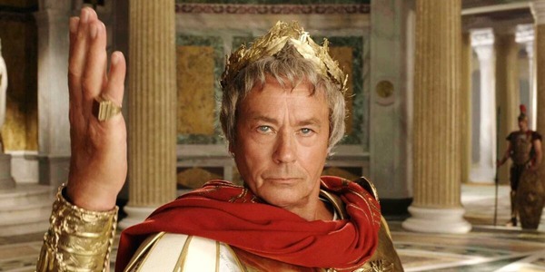 Dans quel film des années 2000 a-t-il interprété Jules César ?