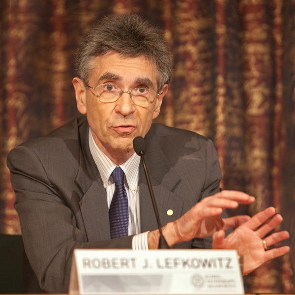 L'américain Robert Lefkowitz reçoit le Prix Nobel de...