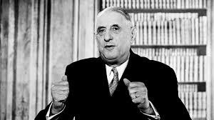 Le 19 décembre, Charles de Gaulle est réelu Président de la République française. Qui était son adversaire lors du second tour ?