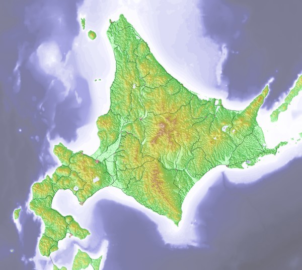 Comment se nomme l'une des grandes îles au Nord du Japon ?