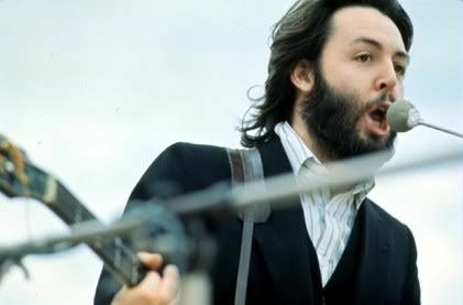 Le 30 janvier, les Beatles donnent leur dernière performance publique...