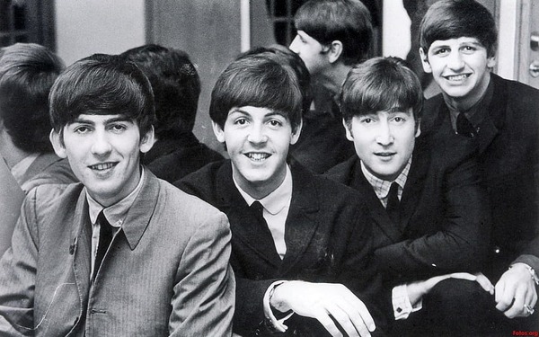 Quelle ville anglaise est associée aux Beatles ?