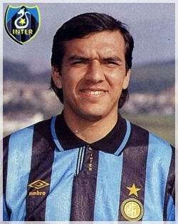 Ancien de la Lazio, de l'Inter et de Dortmund il fut un des meilleurs joueurs uruguayens des années 90 ?