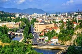 Fondée par les Ottomans en 1461, Sarajevo est parfois appelée la "Jérusalem de l'Europe" en raison de son histoire et de sa diversité religieuse. De quel pays est-elle la capitale ?