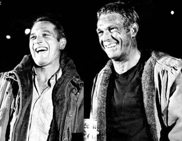 Quel succès cinématographique met à l'affiche Paul Newman et Steve McQueen ?