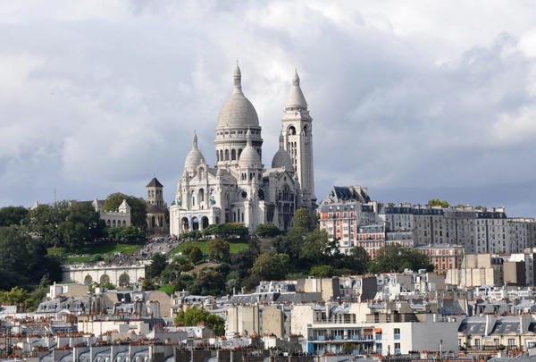 À la suite de quel événement la basilique du Sacré-Cœur de Montmartre a-t-elle été construite ?