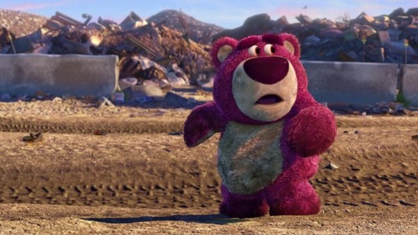 Lotso, le vieil ours en peluche de Toy Story 3, est parfumé avec quelle senteur ?