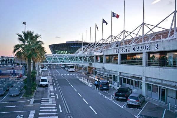Dans quel département se trouve l'aéroport de Nice-Côte-d'Azur ?