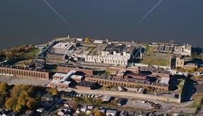 Dans quel état se trouve la prison américaine de Sing Sing, située sur les rives de l'Hudson ?