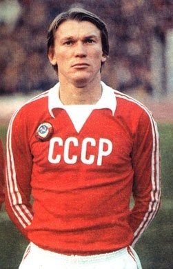 Ballon d'Or en 1975, il s'agit du soviétique :