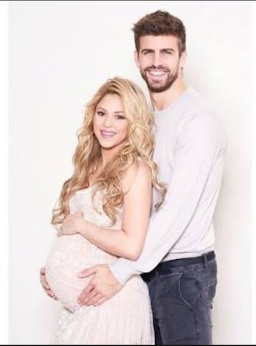 Shakira e pique tem quantos filhos ?