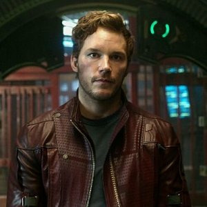 Interprété par Chris Pratt, il est connu sous le nom de Star-Lord mais son vrai patronyme est _____: