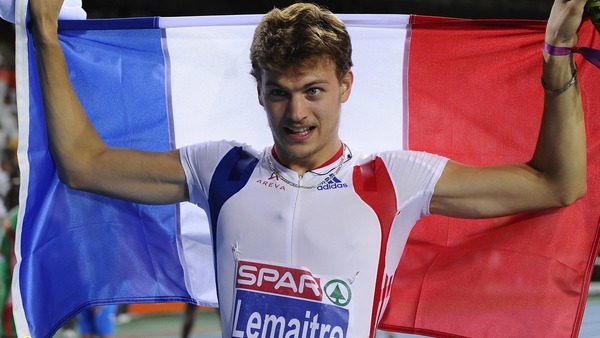 Le 9 juillet, il établit le record de France du 100 mètres sprint. C'est ?