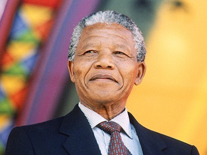 Nelson Mandela devient le premier ...