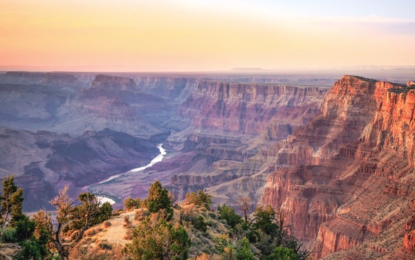 Dans quel Etat des Etats-Unis se trouve le Grand Canyon ?