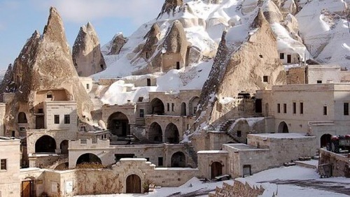 Où se situent ces habitations, reconnues comme Patrimoine Mondial de l'Humanité par l'Unesco ?