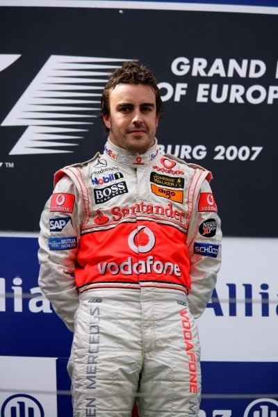 Quand Fernando Alonso rejoint McLaren en 2007, quelle écurie vient-il de quitter ?