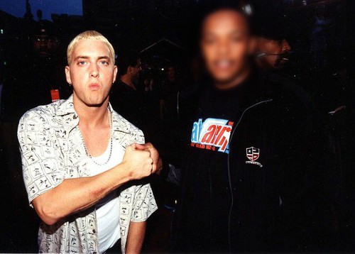 Qui a recruté Eminem au début de sa carrière ?