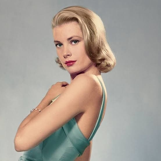 Grace Kelly était Princesse.....