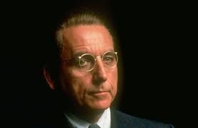 Bob Gunton (Demolition Man, Jennifer 8, Brokken Arrow) a tenu le rôle du chef de pénitencier dans quel grand film ?