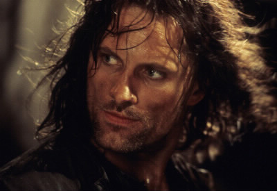 Par qui a été adopté Aragorn ?