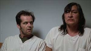 Jack Nicholson amorce une longue descente aux enfers jusqu'à son enfermement dans un asile dans ce film.