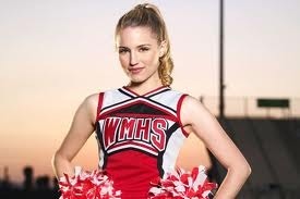 Dans quelle série Dianna a-t-elle jouée le rôle de la belle Quinn Fabray, capitaine des cheerleaders ?