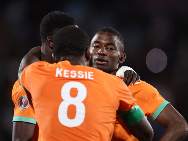 Lors de son 8ème de finale, sur quel score la Côte d'Ivoire élimine-t-elle le Burkina Faso ?