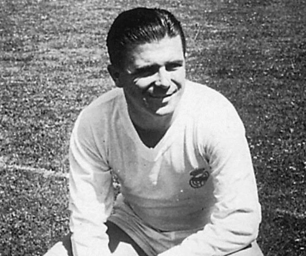 Avant de rejoindre le Real Madrid en 1958, dans quel club hongrois Ferenc Puskás jouait-il ?