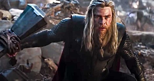 A la fin du film, avec qui Thor décide-t-il de partir ?