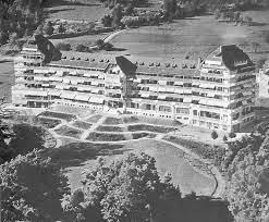 Le plateau d’Assy est réputé pour ses sanatorium, l’un d’entre eux vit mourir une grande dame :